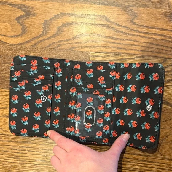 Vera Bradley Quilted Black Snap Wallet with Roses - Picture 4 of 9